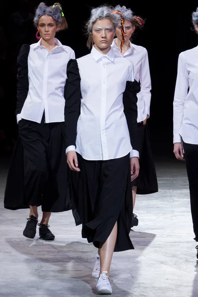 Look 46